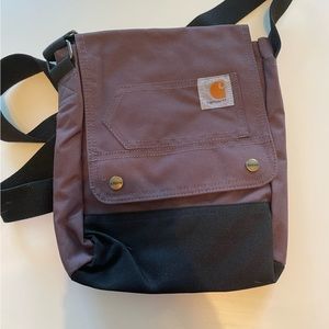 Carhartt Crosbody Snap Bag in Wine